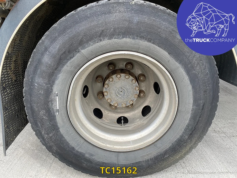 Iveco EuroCargo 160 E25 - Truk box: gambar 4 Iveco EuroCargo 160 E25 - Truk box: gambar 4