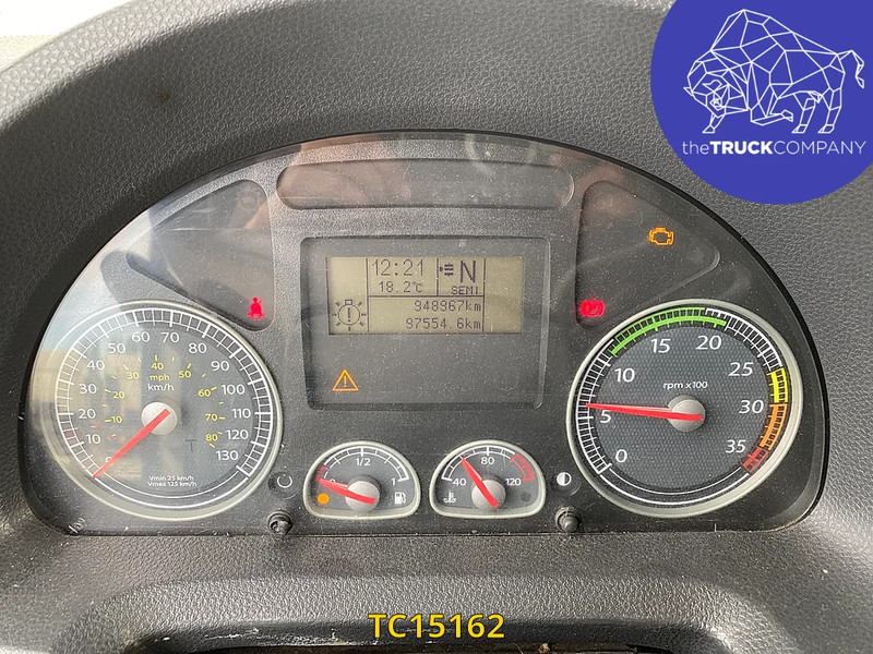 Iveco EuroCargo 160 E25 - Truk box: gambar 5 Iveco EuroCargo 160 E25 - Truk box: gambar 5