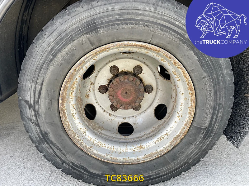 Iveco EuroCargo - Truk box: gambar 4 Iveco EuroCargo - Truk box: gambar 4