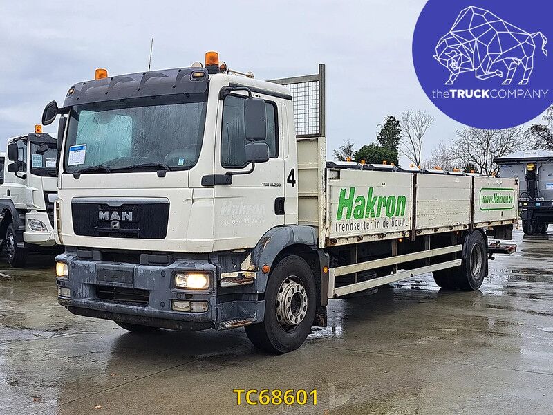 MAN TGM 290 - Truk flatbed: gambar 1 MAN TGM 290 - Truk flatbed: gambar 1