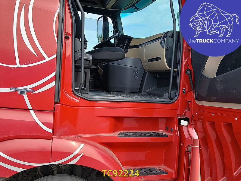 Mercedes-Benz Actros 2548 - Truk dengan terpal samping: gambar 3 Mercedes-Benz Actros 2548 - Truk dengan terpal samping: gambar 3