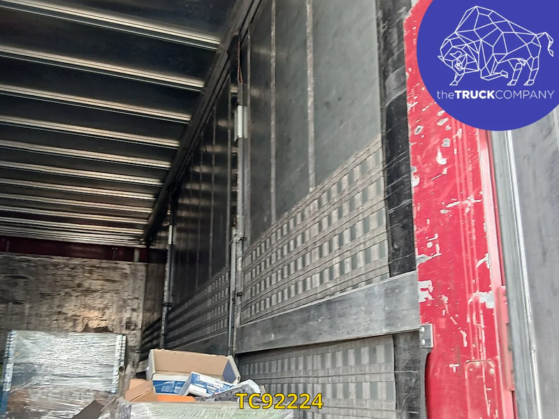 Mercedes-Benz Actros 2548 - Truk dengan terpal samping: gambar 5 Mercedes-Benz Actros 2548 - Truk dengan terpal samping: gambar 5