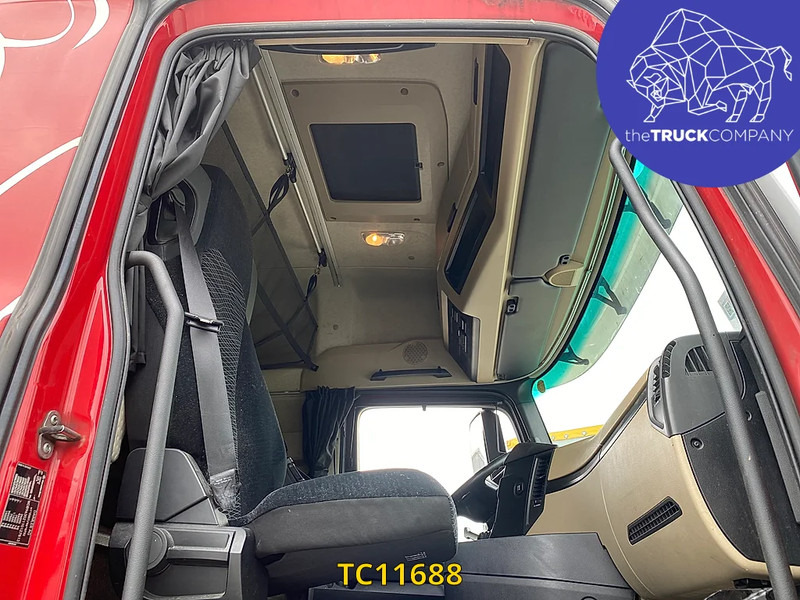 Mercedes-Benz Actros 2648 - Truk dengan terpal samping: gambar 5 Mercedes-Benz Actros 2648 - Truk dengan terpal samping: gambar 5