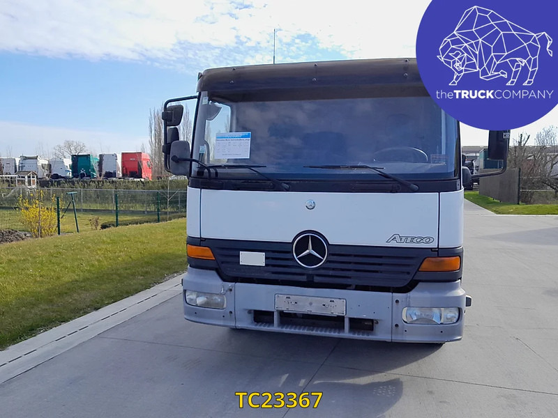 Mercedes-Benz Atego 1217 - Pengangkut kontainer/ Container truck: gambar 2 Mercedes-Benz Atego 1217 - Pengangkut kontainer/ Container truck: gambar 2