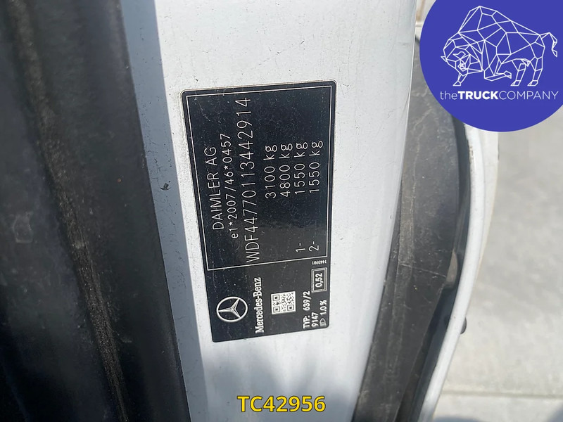 Mercedes-Benz Vito 111 CDI MINIBUS 9 SEATS - Bus mini, Van penumpang: gambar 2 Mercedes-Benz Vito 111 CDI MINIBUS 9 SEATS - Bus mini, Van penumpang: gambar 2