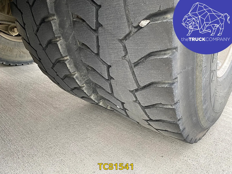Renault C 430 - Truk pengaduk beton: gambar 4 Renault C 430 - Truk pengaduk beton: gambar 4