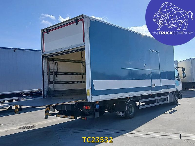 Renault D 210 - Truk box: gambar 3 Renault D 210 - Truk box: gambar 3