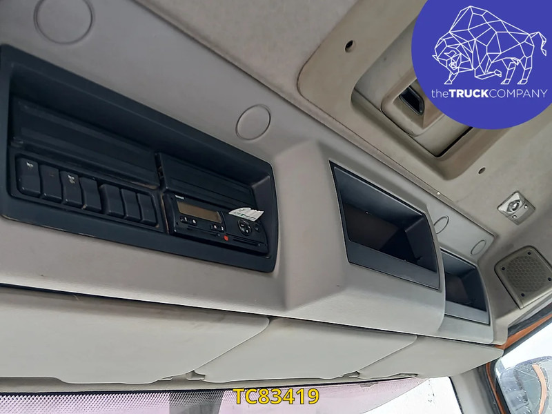 Renault Kerax 370 - Pengangkut kontainer/ Container truck: gambar 3 Renault Kerax 370 - Pengangkut kontainer/ Container truck: gambar 3