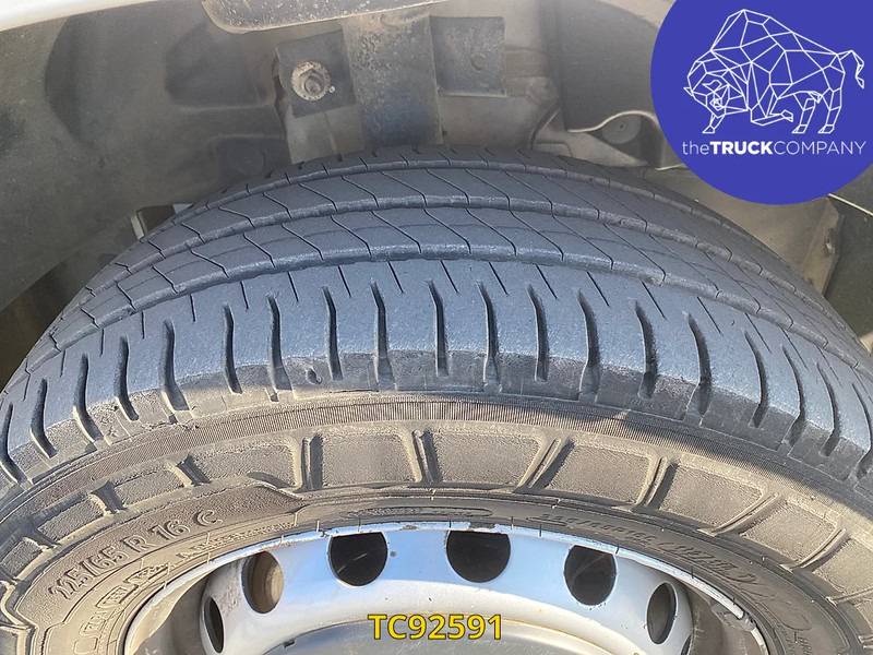 Renault Master 130 - Bus mini, Van penumpang: gambar 4 Renault Master 130 - Bus mini, Van penumpang: gambar 4