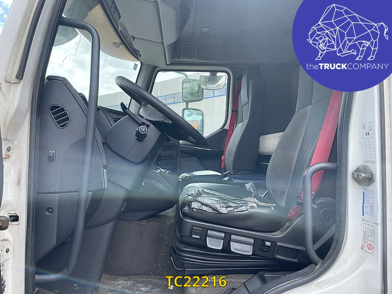 Renault Premium 280 - Truk box: gambar 2 Renault Premium 280 - Truk box: gambar 2