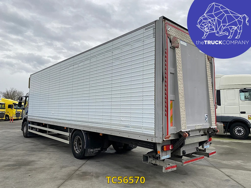 Renault Premium 280 - Truk box: gambar 2 Renault Premium 280 - Truk box: gambar 2