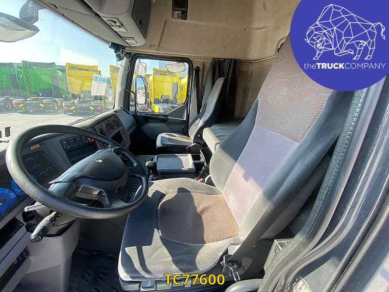 Renault Premium 320 - Truk dengan terpal samping: gambar 5 Renault Premium 320 - Truk dengan terpal samping: gambar 5