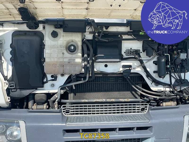 Renault Premium 320 - Pengangkut kontainer/ Container truck: gambar 5 Renault Premium 320 - Pengangkut kontainer/ Container truck: gambar 5