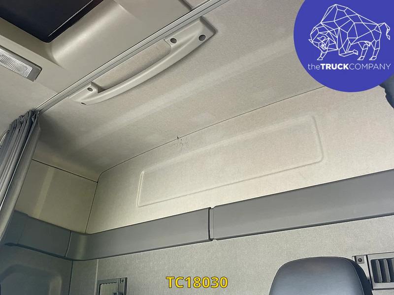 Renault T 460 - Truk box: gambar 4 Renault T 460 - Truk box: gambar 4