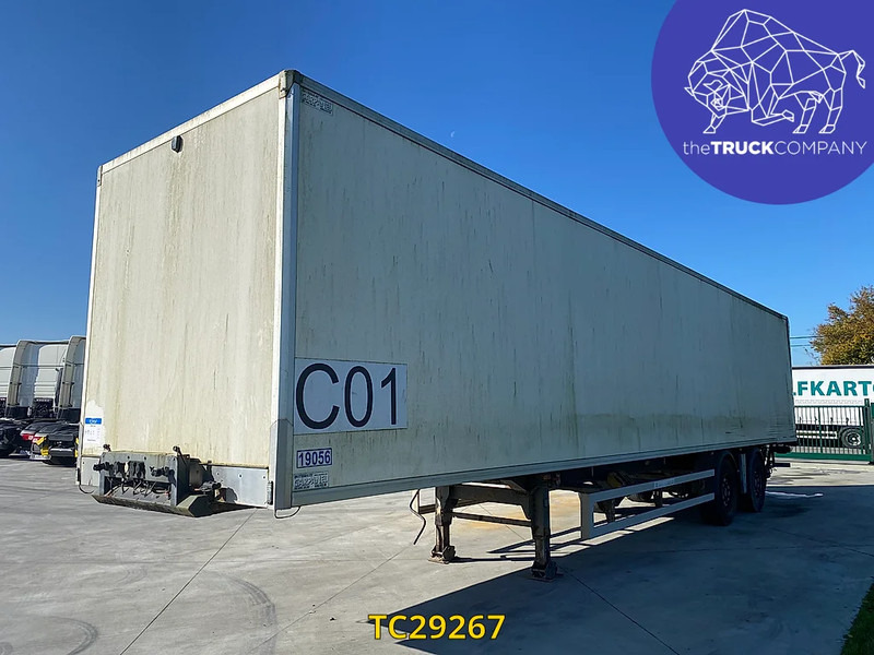 Renders - Semi-trailer kotak tertutup: gambar 1 Renders - Semi-trailer kotak tertutup: gambar 1