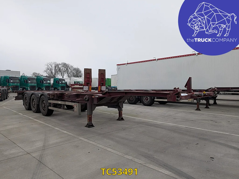 Renders - Semi-trailer pengangkut mobil: gambar 1 Renders - Semi-trailer pengangkut mobil: gambar 1