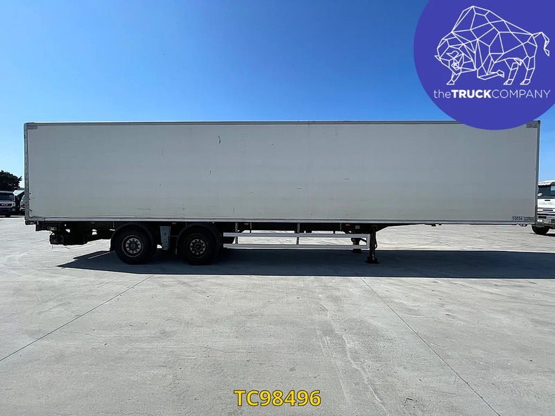 Renders - Semi-trailer kotak tertutup: gambar 2 Renders - Semi-trailer kotak tertutup: gambar 2