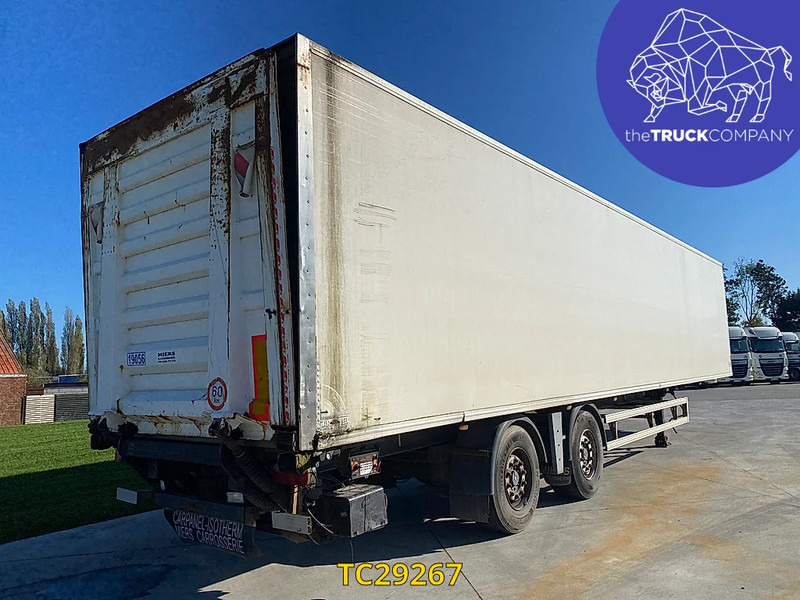 Renders - Semi-trailer kotak tertutup: gambar 4 Renders - Semi-trailer kotak tertutup: gambar 4