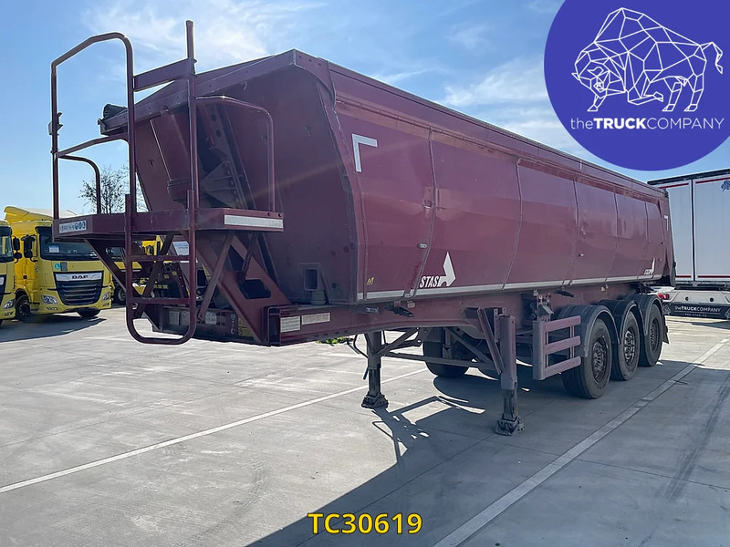 Stas 28m3 geïsolleerd Insulated - Semi-trailer jungkit: gambar 1 Stas 28m3 geïsolleerd Insulated - Semi-trailer jungkit: gambar 1