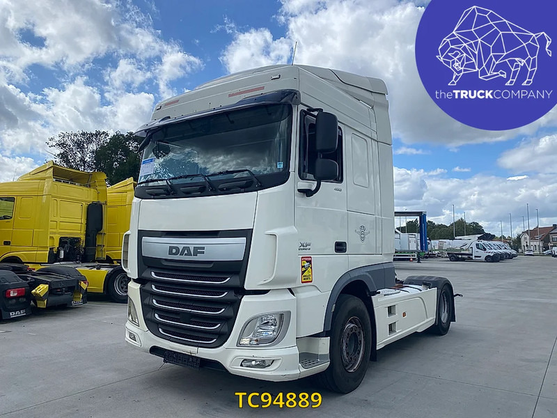 DAF XF 105 460 - Tractor head: gambar 1 DAF XF 105 460 - Tractor head: gambar 1