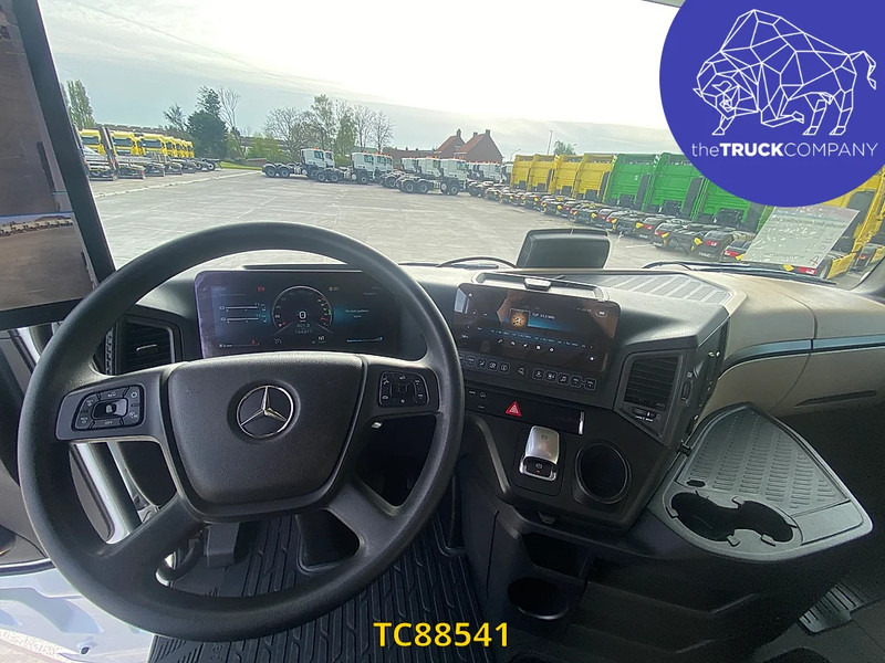 Mercedes-Benz Actros 1845 - Tractor head: gambar 5 Mercedes-Benz Actros 1845 - Tractor head: gambar 5