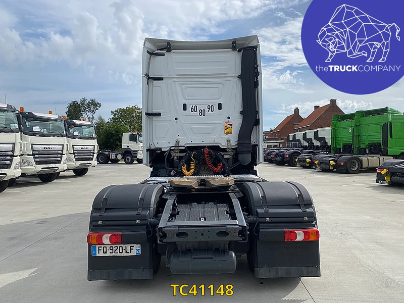 Mercedes-Benz Actros 1845 - Tractor head: gambar 4 Mercedes-Benz Actros 1845 - Tractor head: gambar 4