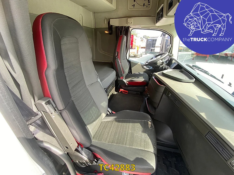 Volvo FH 460 - Tractor head: gambar 5 Volvo FH 460 - Tractor head: gambar 5