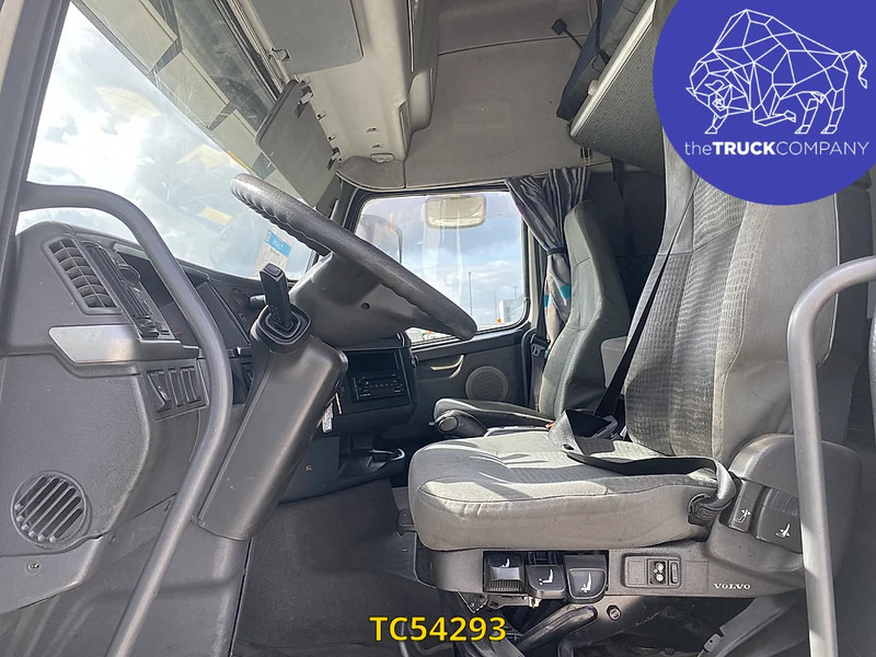Volvo FH 460 - Tractor head: gambar 5 Volvo FH 460 - Tractor head: gambar 5