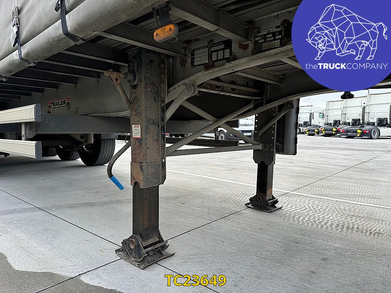 Semi-trailer dengan terpal samping Trailor: gambar 17 Semi-trailer dengan terpal samping Trailor: gambar 17