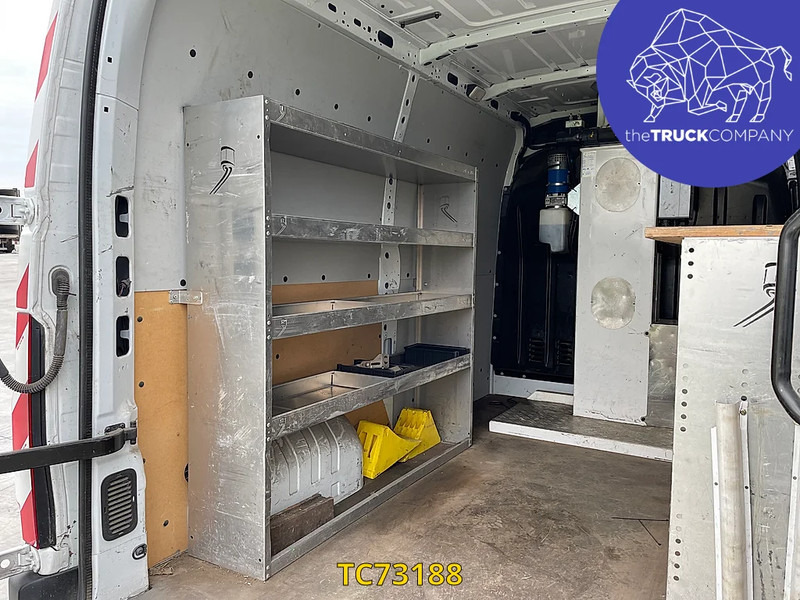 Van pengiriman Renault Master 130.35 l2h2 nacelle: gambar 14