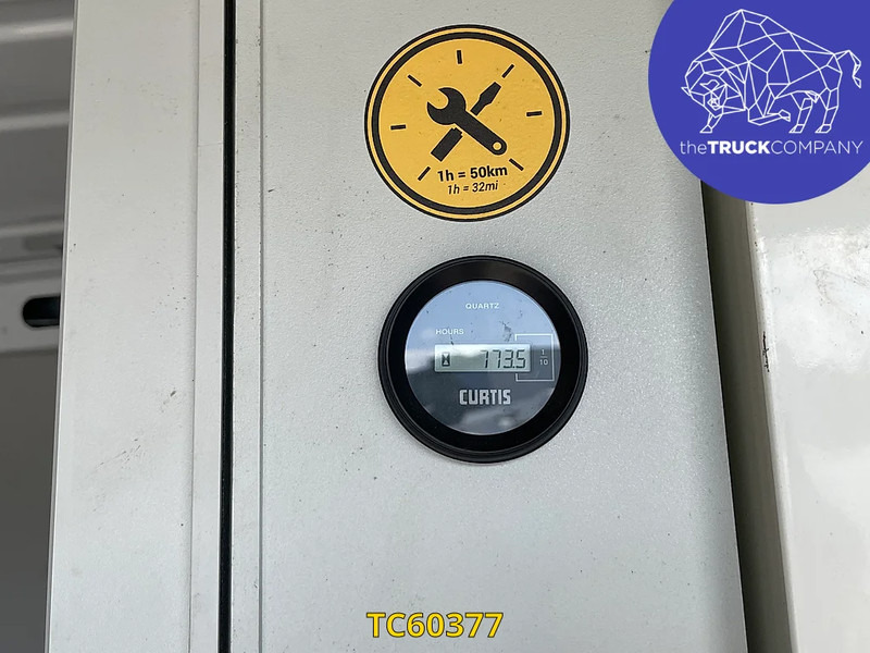 Renault Master NACELLE FOURGON - Van pengiriman: gambar 2 Renault Master NACELLE FOURGON - Van pengiriman: gambar 2