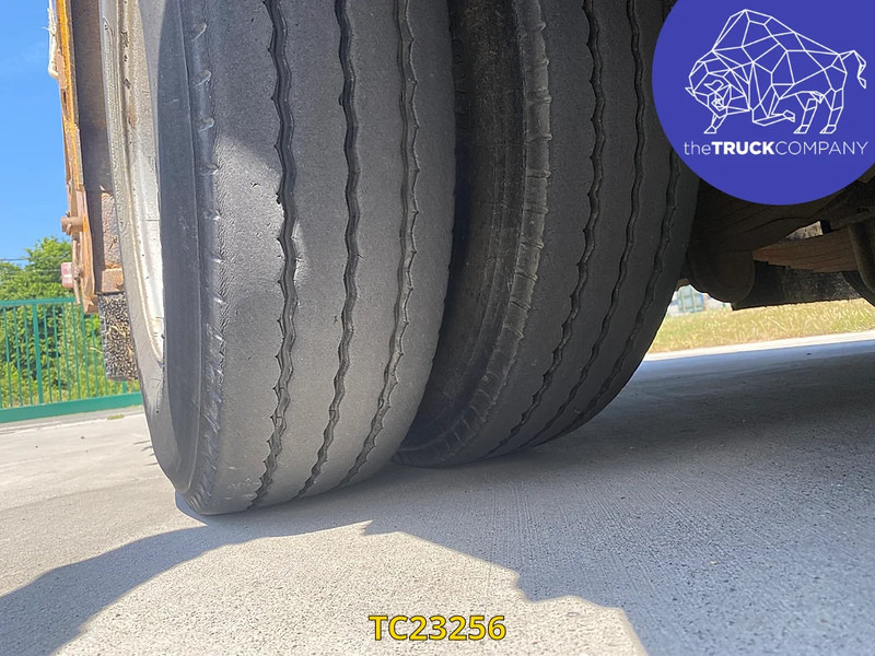 Verem - Semi-trailer low bed: gambar 3 Verem - Semi-trailer low bed: gambar 3