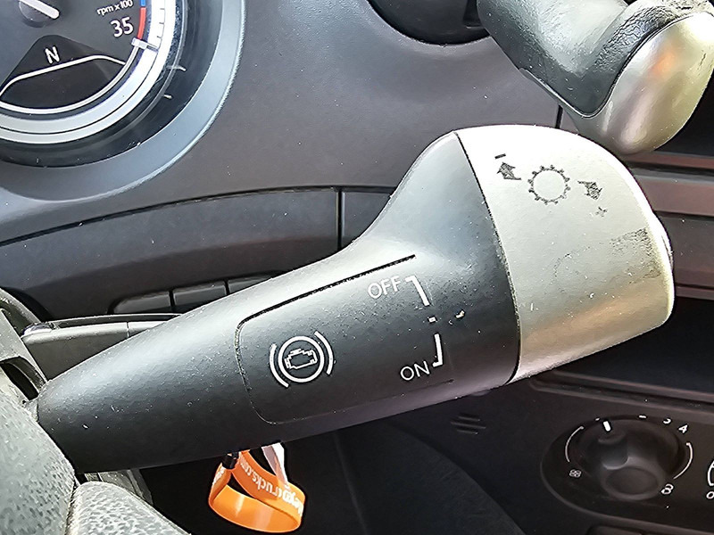 Truk berpendingin DAF CF 220 CARRIER LIFT DOORS: gambar 14