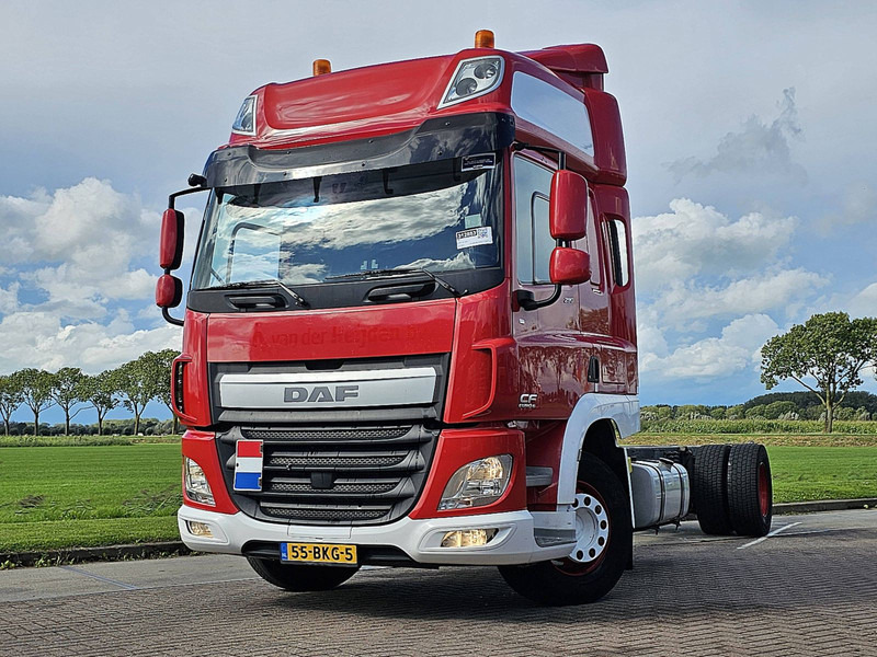 DAF CF 290 SPACECAB WB 570 - Truk sasis: gambar 1 DAF CF 290 SPACECAB WB 570 - Truk sasis: gambar 1