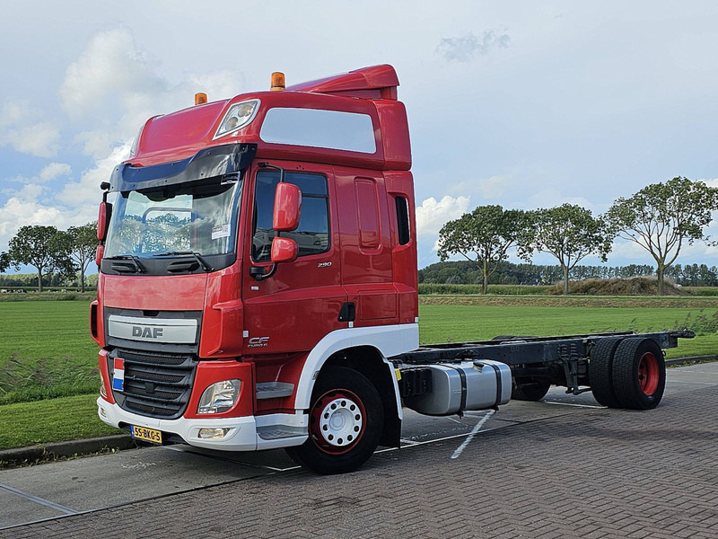 DAF CF 290 SPACECAB WB 570 - Truk sasis: gambar 2 DAF CF 290 SPACECAB WB 570 - Truk sasis: gambar 2