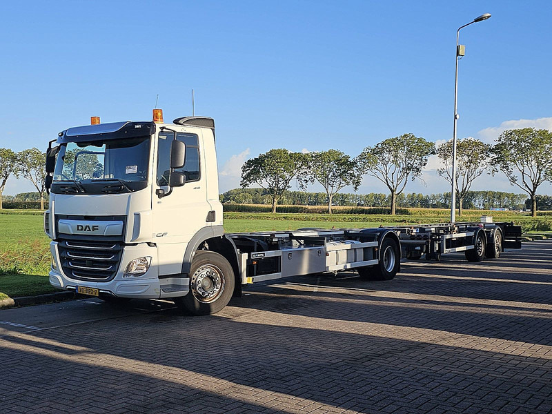 DAF CF 410 20FT TANKCONTAINER - Pengangkut kontainer/ Container truck: gambar 2 DAF CF 410 20FT TANKCONTAINER - Pengangkut kontainer/ Container truck: gambar 2