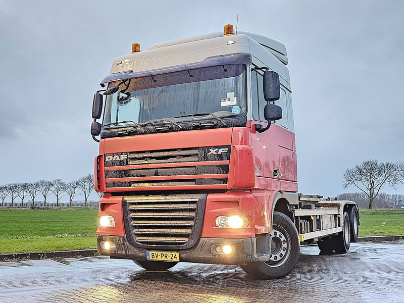 DAF XF 105.410 6X2 FAS NL-TRUCK - Hook lift: gambar 1 DAF XF 105.410 6X2 FAS NL-TRUCK - Hook lift: gambar 1