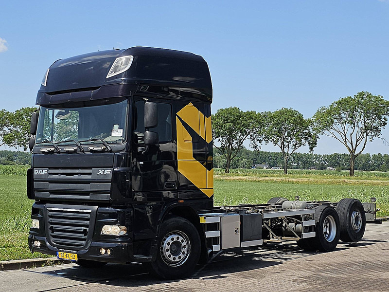 DAF XF 105.460 SSC 6X2 FAS MANUAL - Truk sasis: gambar 2 DAF XF 105.460 SSC 6X2 FAS MANUAL - Truk sasis: gambar 2