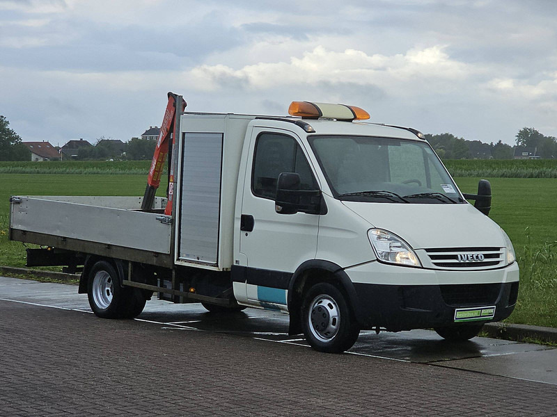 Iveco Daily 40C15 XL FASSI laadkraan - Van flatbed: gambar 5 Iveco Daily 40C15 XL FASSI laadkraan - Van flatbed: gambar 5