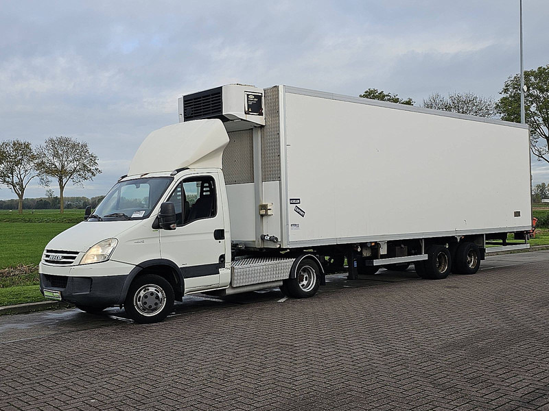 Iveco Daily 40C18 - Van berpendingin: gambar 2 Iveco Daily 40C18 - Van berpendingin: gambar 2