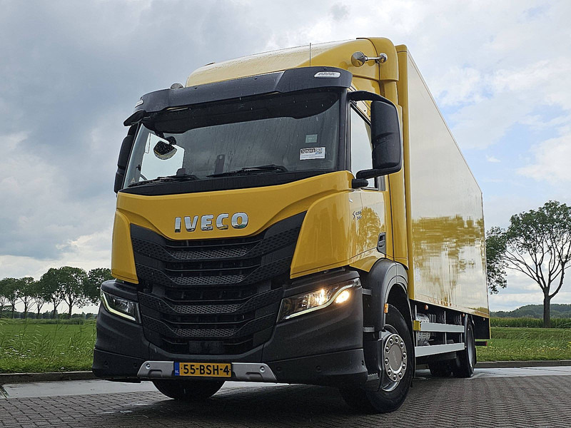 Iveco S-WAY AD190S33 2T TAILLIFT AIRCO - Truk box: gambar 1 Iveco S-WAY AD190S33 2T TAILLIFT AIRCO - Truk box: gambar 1