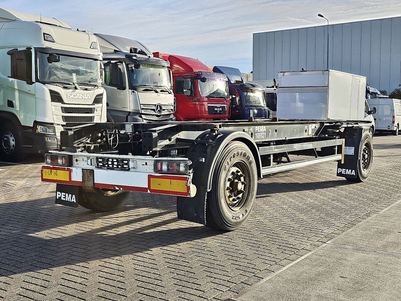 Krone LAFETTE - Trailer pengangkut mobil: gambar 2 Krone LAFETTE - Trailer pengangkut mobil: gambar 2