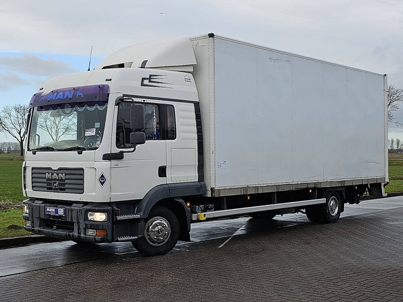 MAN 12.240 TGL LX LIFT AIRCO 6 CYL. - Truk box: gambar 2 MAN 12.240 TGL LX LIFT AIRCO 6 CYL. - Truk box: gambar 2
