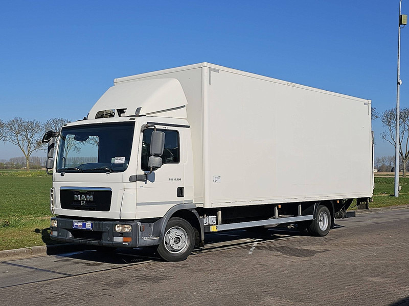 MAN 12.250 TGL MANUAL AIRCO LIFT - Truk box: gambar 2 MAN 12.250 TGL MANUAL AIRCO LIFT - Truk box: gambar 2