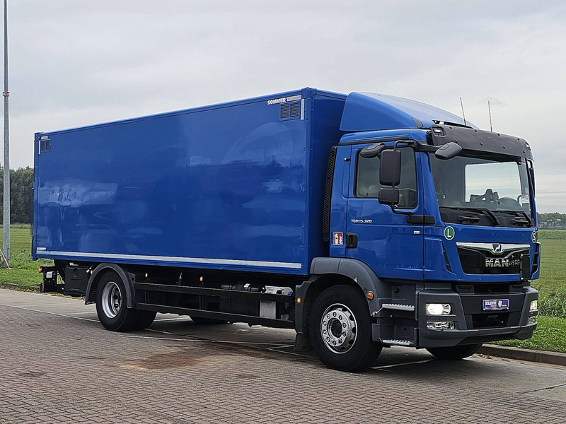 MAN 15.320 TGM AIRCO WEBASTO LIFT - Truk box: gambar 5 MAN 15.320 TGM AIRCO WEBASTO LIFT - Truk box: gambar 5