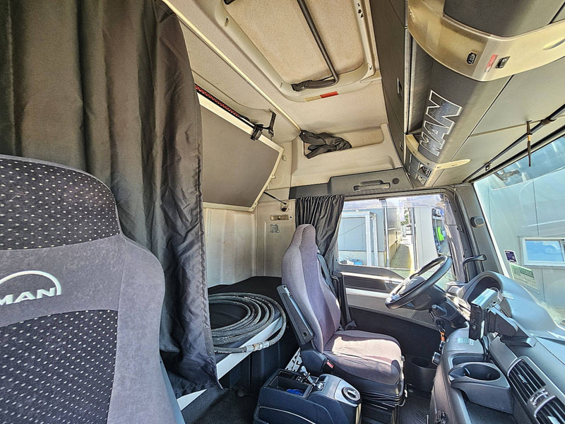 Truk pengangkut mobil MAN 18.440 TGX XLX TRUCKTRANSPORT: gambar 13