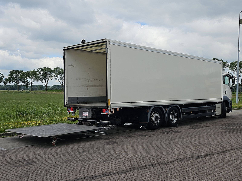 MAN 26.320 TGS 6X2-4 LL TAILLIFT - Truk box: gambar 3 MAN 26.320 TGS 6X2-4 LL TAILLIFT - Truk box: gambar 3