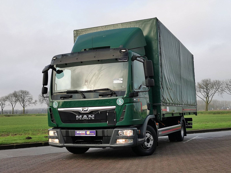 MAN 8.220 TGL MANUAL AIRCO AHK - Truk dengan terpal samping: gambar 1 MAN 8.220 TGL MANUAL AIRCO AHK - Truk dengan terpal samping: gambar 1