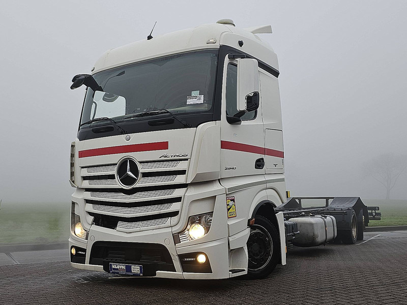 Mercedes-Benz ACTROS 2540 - Truk sasis: gambar 1 Mercedes-Benz ACTROS 2540 - Truk sasis: gambar 1