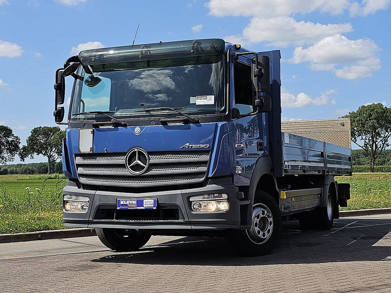 Mercedes-Benz ATEGO 1223 - Truk flatbed: gambar 1 Mercedes-Benz ATEGO 1223 - Truk flatbed: gambar 1